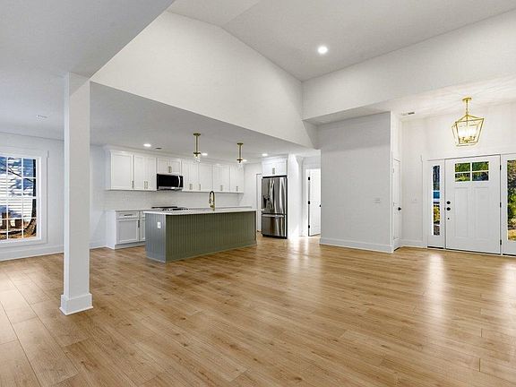 3rd image of 81 Safe Harbor Ave.