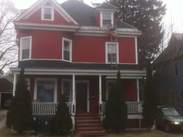 38 Isham St, Burlington, VT 05401