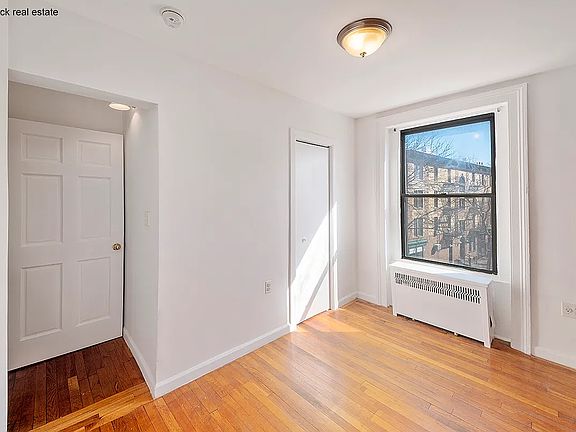 3rd image of 220 Court St #2