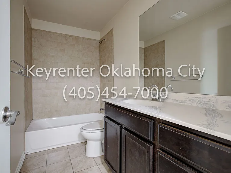 2409 Rosa Cir — Photo 45