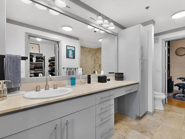 4111 Gilbert Ave #101 — Photo 5