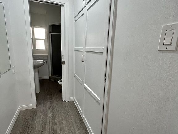 5th image of 1249 Lincoln Blvd APT B