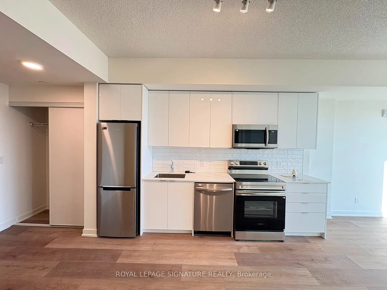 2 bed, $1,700 — Photo 2