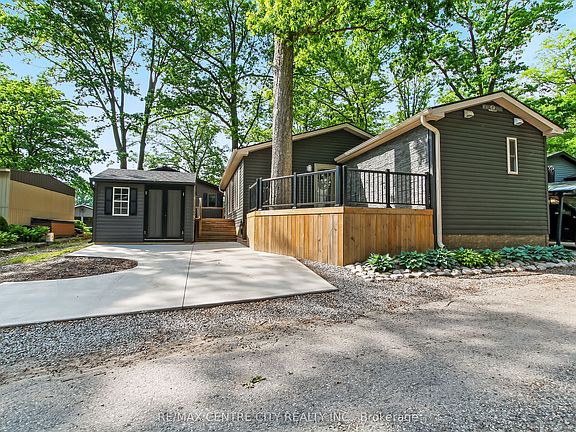 2nd image of 22790 Amiens Rd #30
