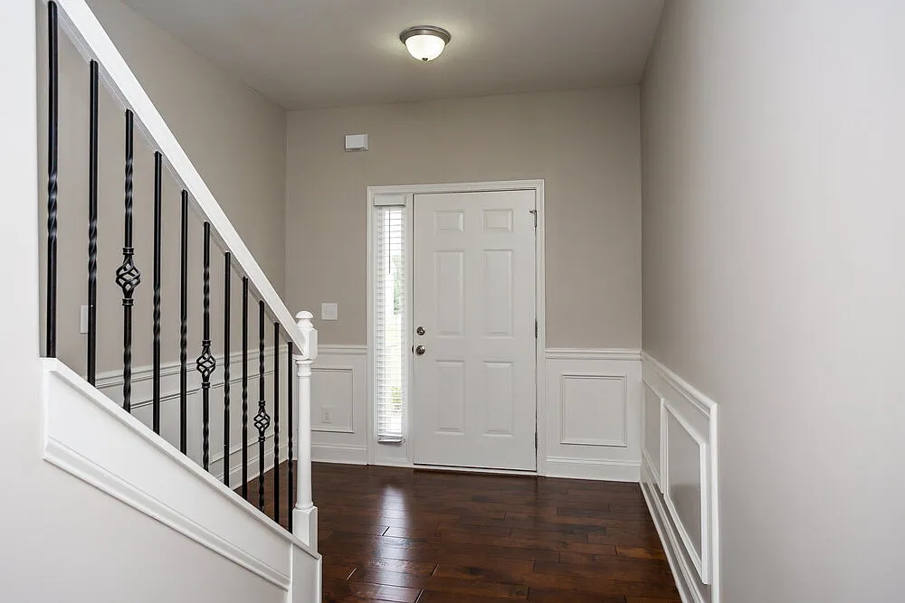 4 bed, 2.5 bath, 2054 sqft, $3,010 — Photo 3