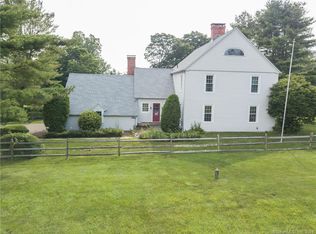 210 Munson Rd, Middlebury, CT 06762