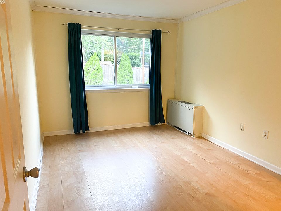 Bedroom with walk-in closet