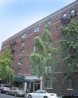 Rented by Buchbinder & Warren | media 27