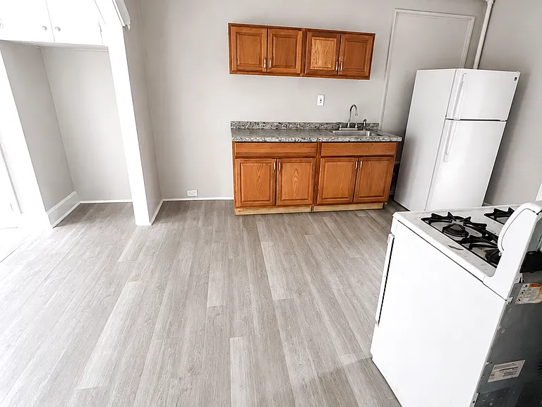 74 Holmes Ave #2 — Photo 6