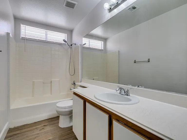 9660 Crystal Ridge Rd — Photo 31