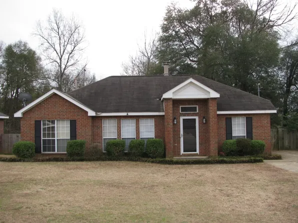 241 Magnolia Dr, Greenville, AL 36037