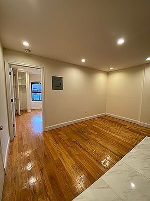 4th image of 30 Rogers Ave #3DD