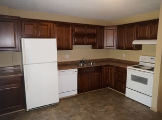 1762 Meadowlark Rd, Eagan, MN 55122