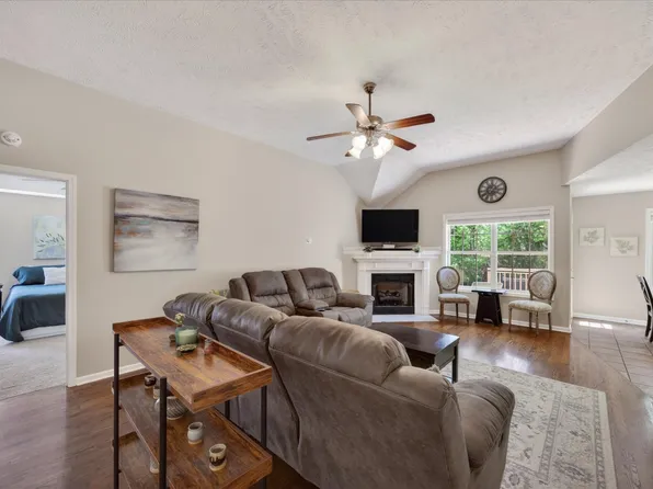 1481 Mutual Dr, Clarksville, TN 37042