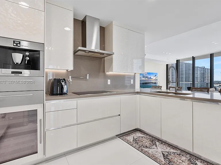 17475 Collins Ave #504 — Photo 14
