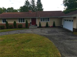 101 Eastridge Dr, Waterbury, CT 06708