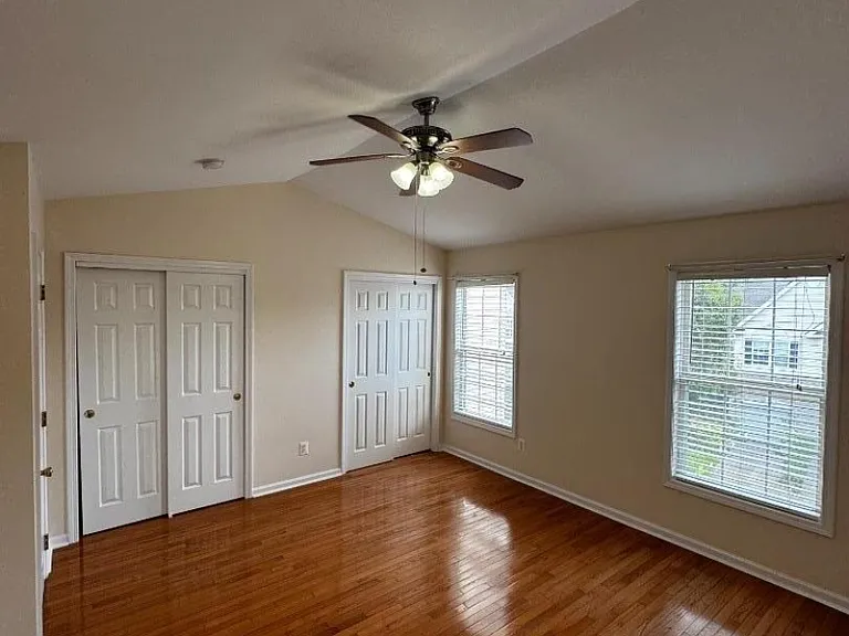 533 Coventry Dr — Photo 19