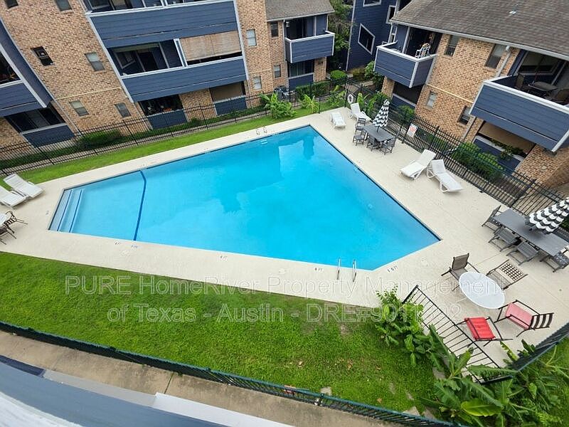1st image of 2500 Burleson Rd APT 521