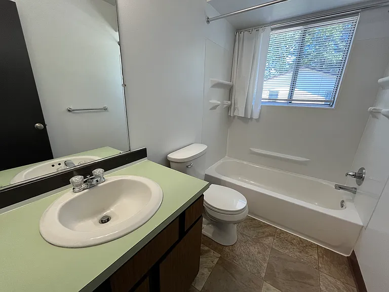 2524 Plymouth Rock Ave — Photo 10