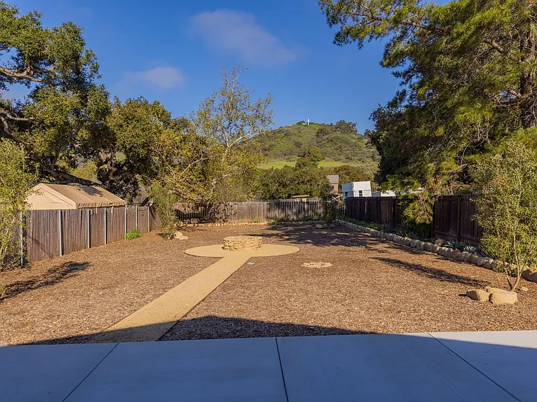 511 Burnham Rd — Photo 7