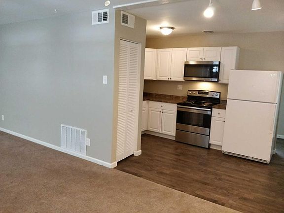 5th image of 520 Impala Ln