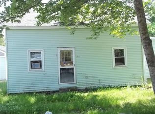 1369 Sabattus St, Lewiston, ME 04240