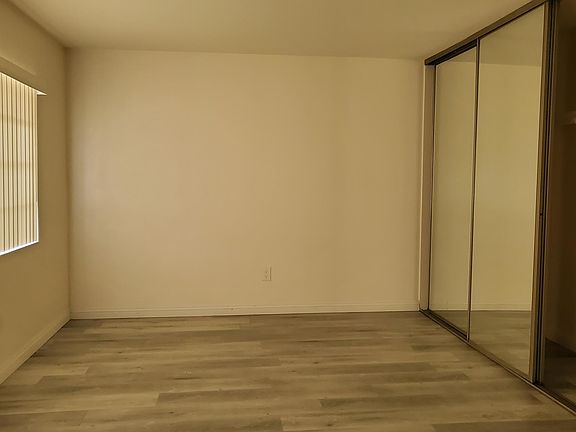 2nd image of 21715 Laurelrim Dr Unit C