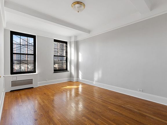 5th image of 1 University Pl APT 10B