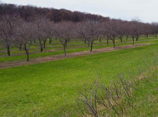 2489 N Setterbo Rd, Suttons Bay, MI 49682