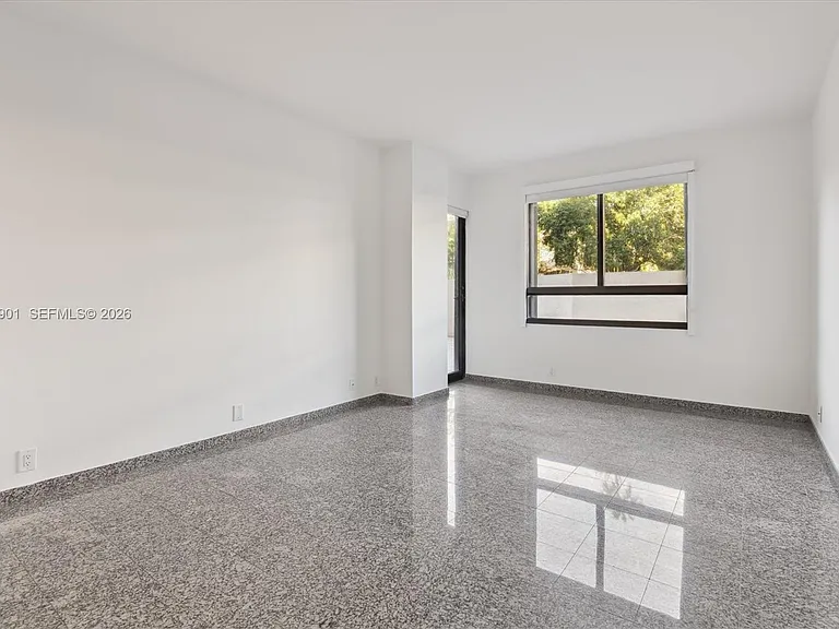 151 Crandon Blvd #120 — Photo 8