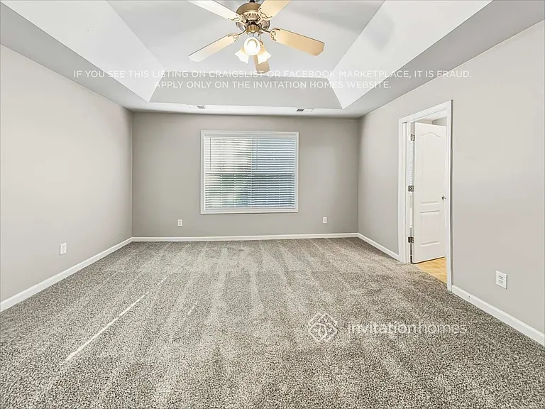 112 Brookvalley Xing — Photo 10