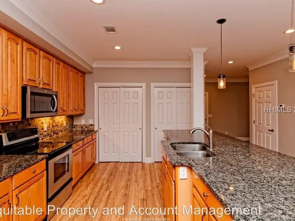 47 Gold Oak Dr, Hilton Head Island, SC 29926