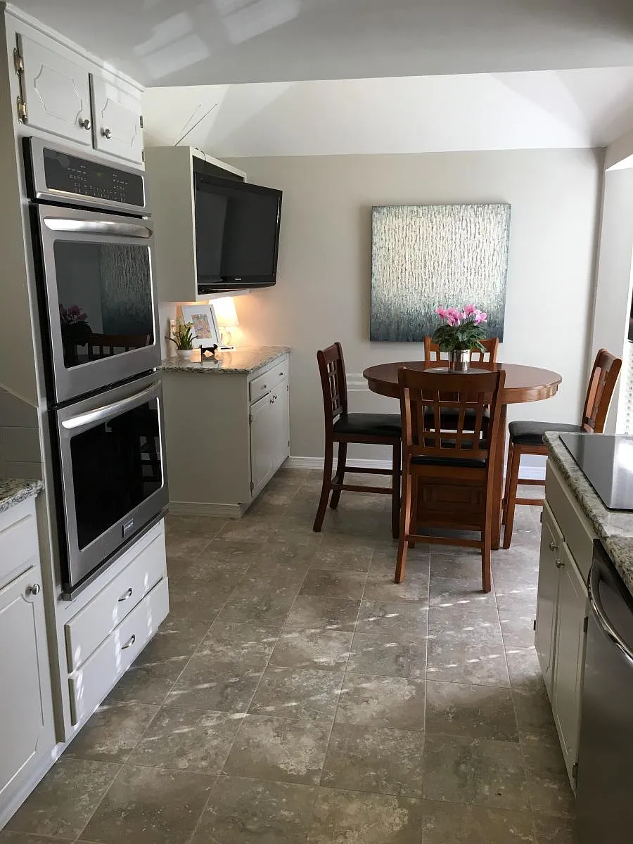 Remodeled breakfast area - 7801 Millicent Way