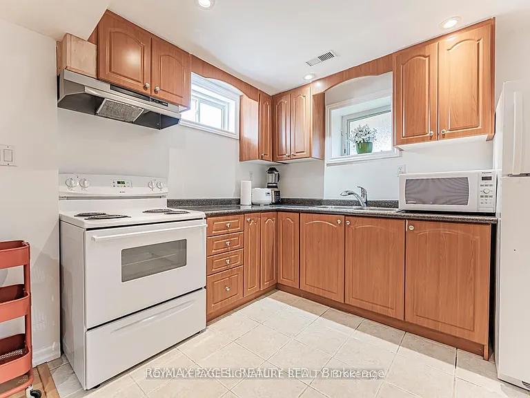 65 Falling River Dr #BASEMENT — Photo 9