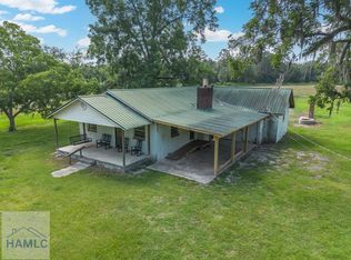 7471 Old River Rd, Patterson, GA 31557