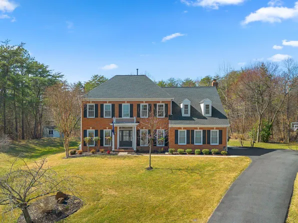 121 Fordham Dr, Millersville, MD 21108