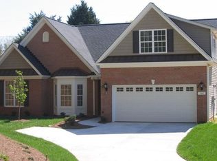 726 Beckwith Dr, Greensboro, NC 27410