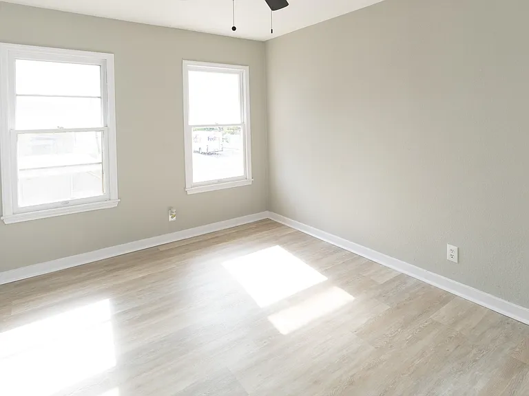 254 Leming Ave #MAIN — Photo 7