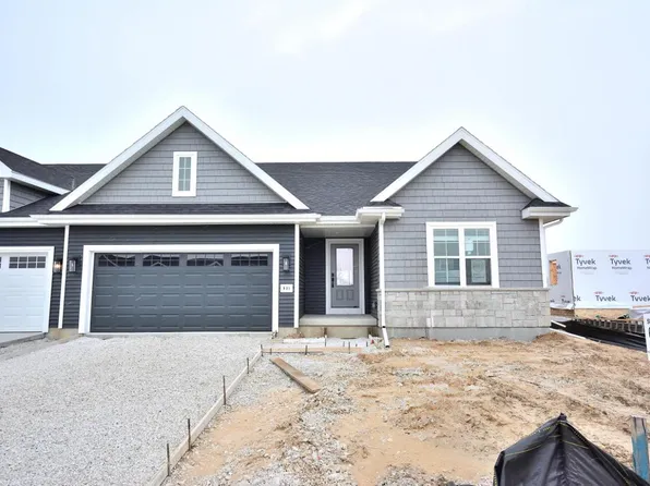 931 Elderberry ROAD, Oconomowoc, WI 53066