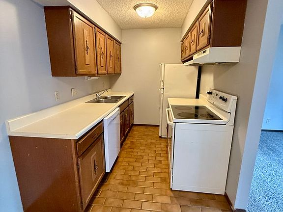 4th image of 5120 Leighton Ave #4