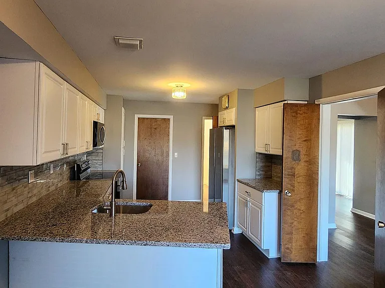 4 Brookwood Ln — Photo 7
