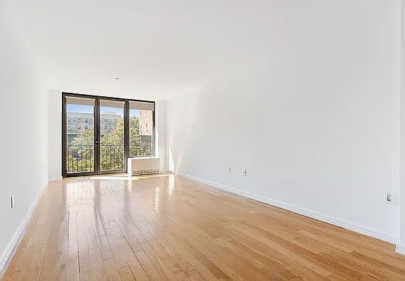 2nd image of 643 E 11th St APT 4A