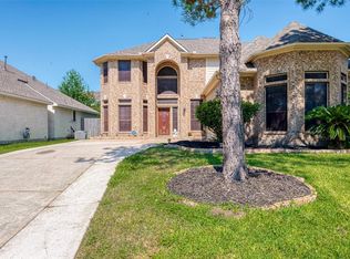 406 Colony Lake Estates Dr, Stafford, TX 77477