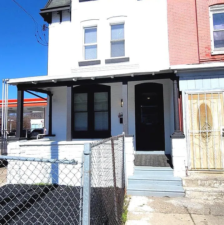 6233 Chew Ave