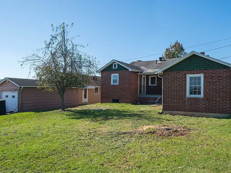 1117 Fairview Ave — Photo 32