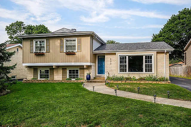 632 Chatham Ave photo 1