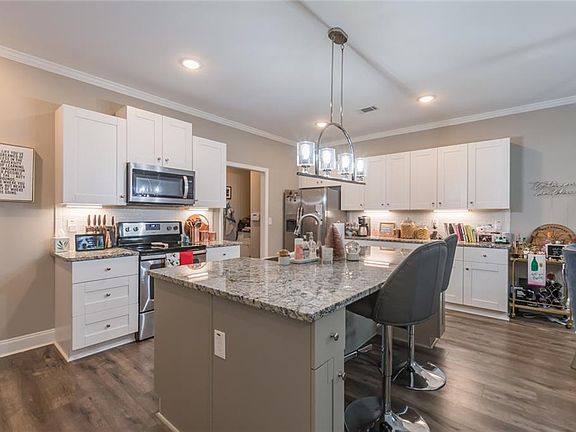 4th image of 300 Jackson Pl NW Unit 1
