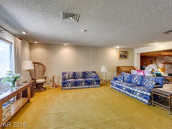 4th image of 4759 E Van Buren Ave