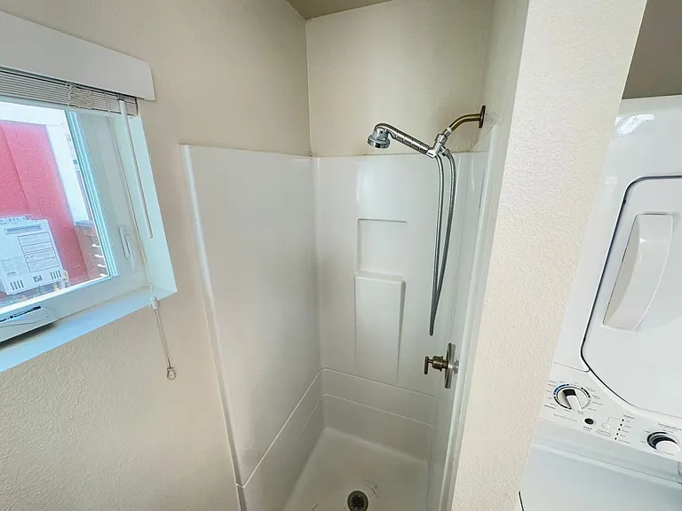 164 176 S Mallagh Street 204 #206 — Photo 8