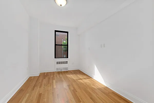 Rented by MNS | media 5